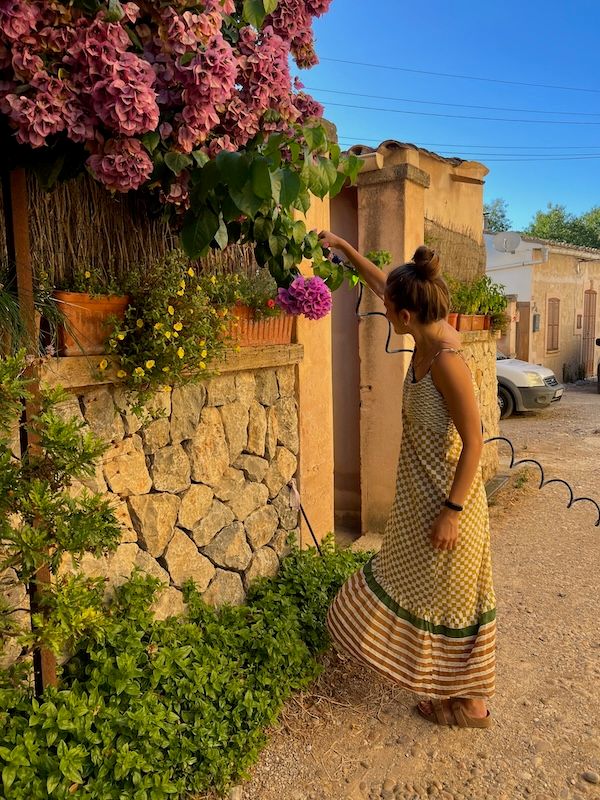 Garden watering in Sarraco